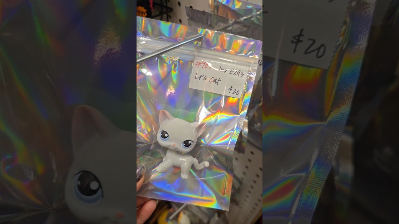 There Was Over 500+ LPS! 😱 #lps #littlestpetshop #fleamarket #collectible #toy #blindbag #haul #mall