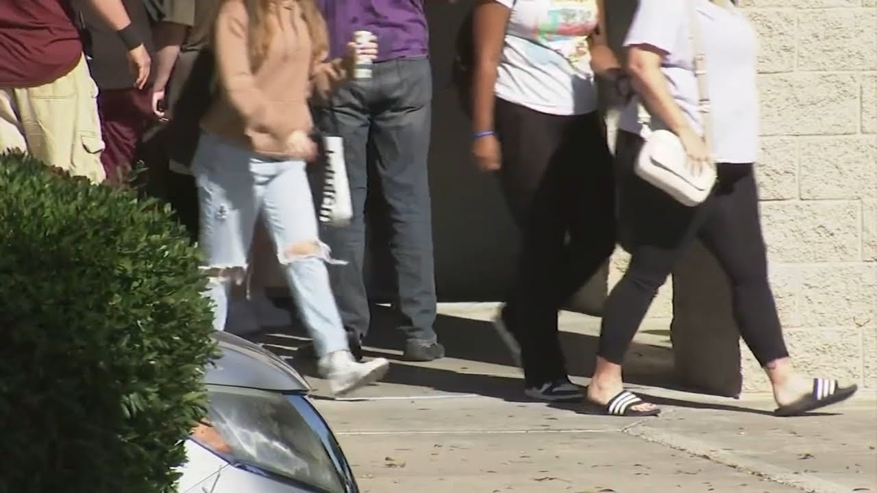 1,000+ Oakley students walk out of school in wake of deadly party shooting