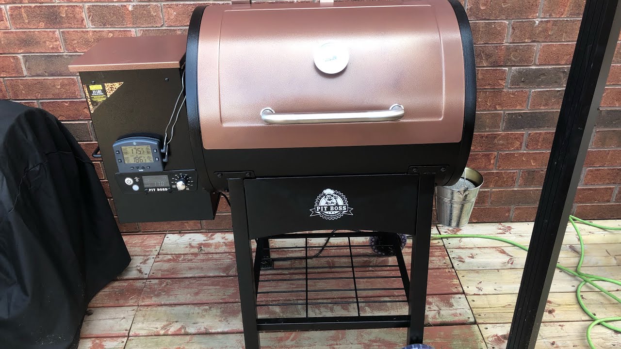 How to use Pit Boss pellet smoker (The Classic 700FB)