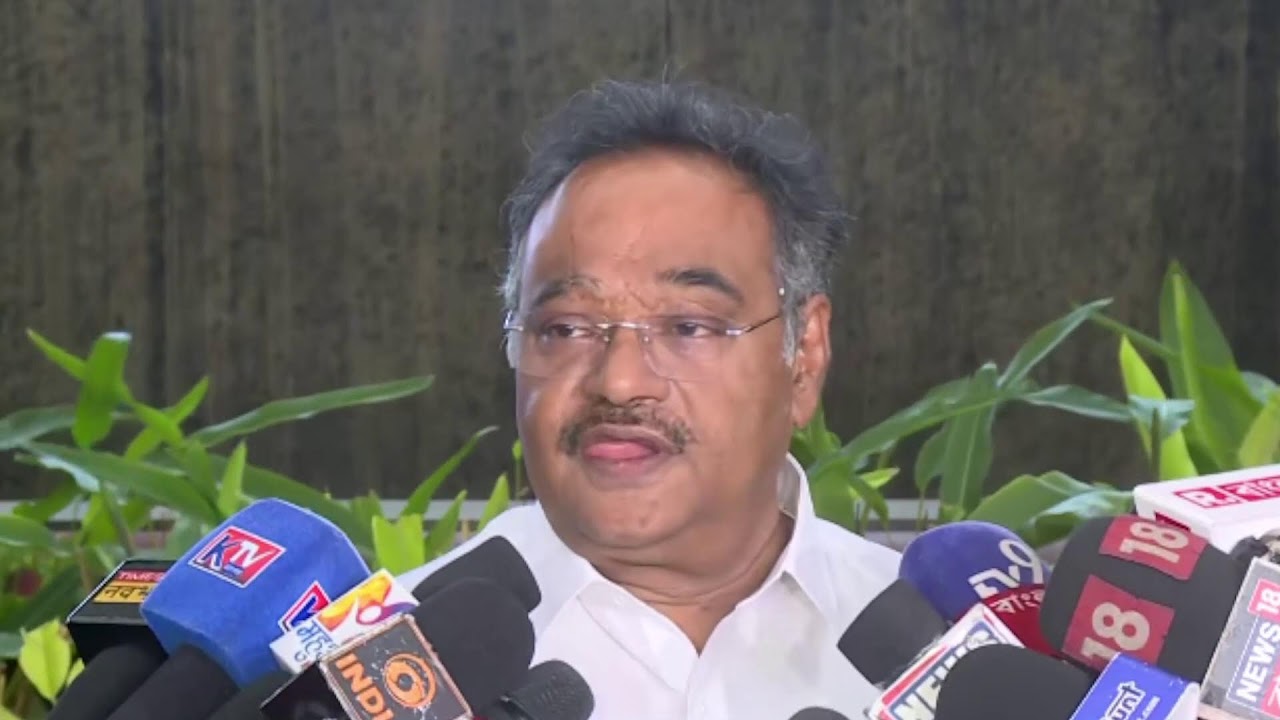 LIVE: কলকাতায় সাংবাদিকদের মুখোমুখি রাজ্য সভাপতি শমীক ভট্টাচার্য্য।