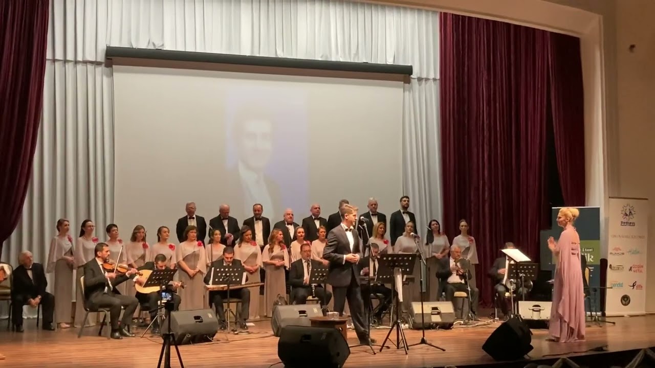 Onur DURSUN-G&uuml;l&uuml; Susuz Seni Aşksız Bırakmam