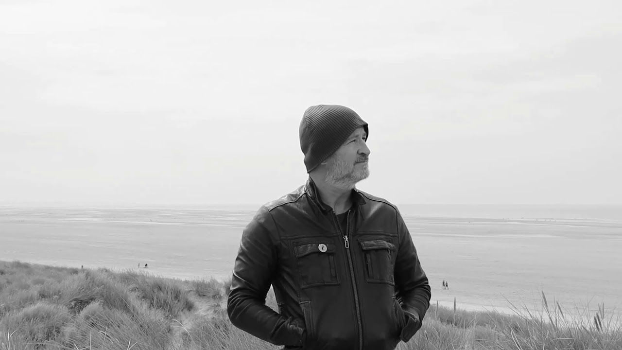 THE MAN I WANT TO BE                          Stuart Wolfenden