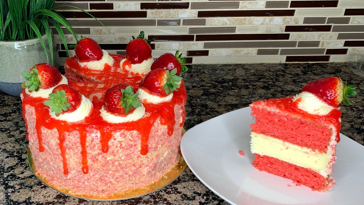 Легкий клубничный хрустящий торт