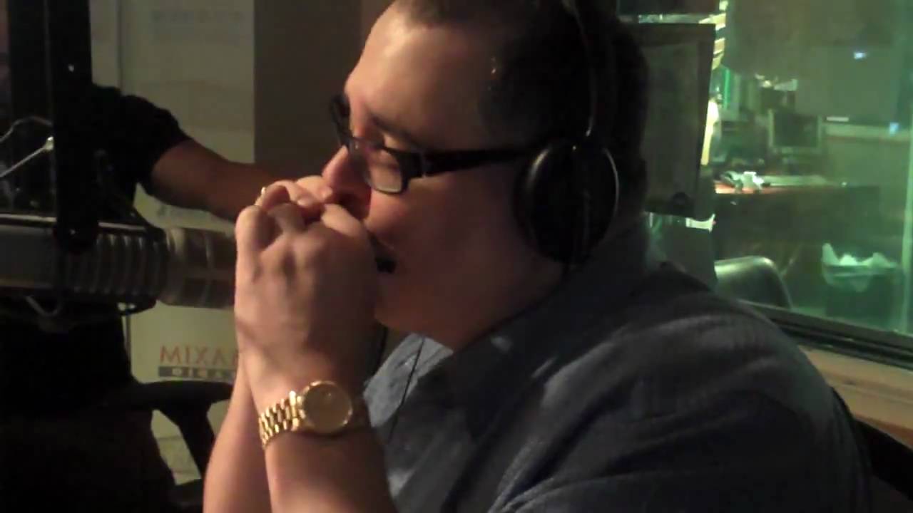 John Popper plays the harmonica on the Covino & RIch Show