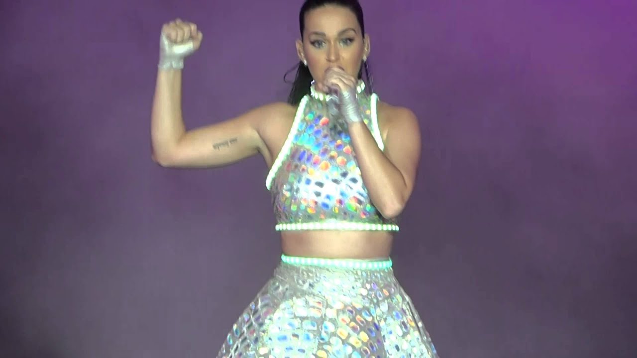 Roar - Katy Perry  Prismatic World Tour Costa Rica - October 18th, 2015