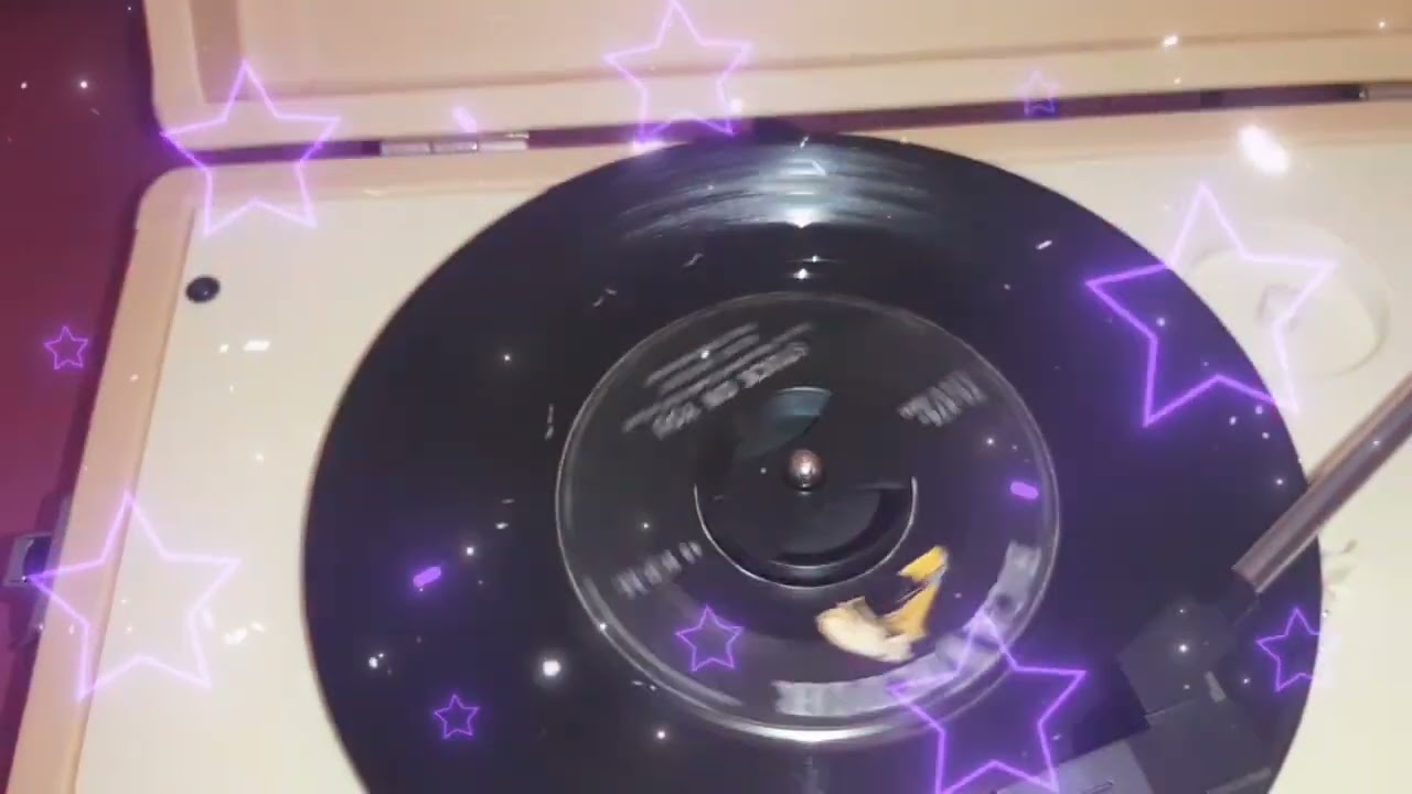 Elvis Presley - Stuck On You & Fame And Fortune 🎙 RCA Victor 45 Mexico {crackling} ⚡