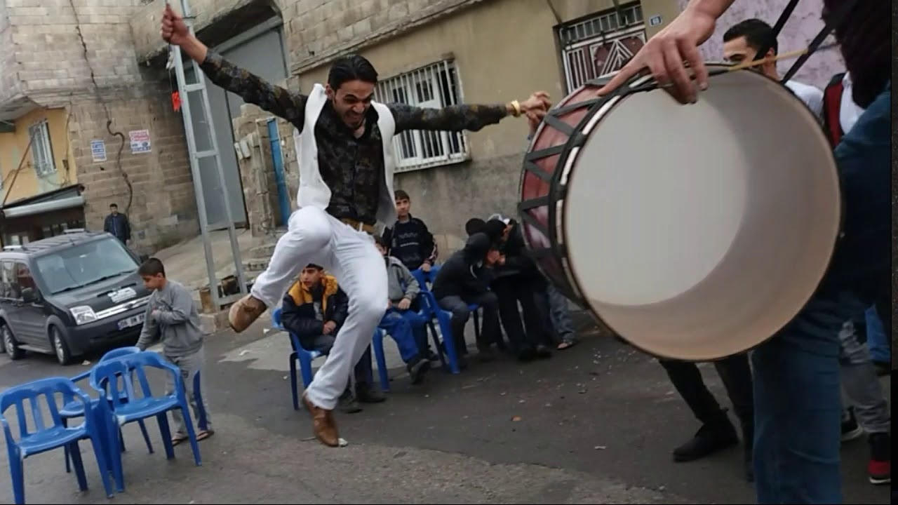 اجمل دبكة تحت أجواء الطقس البارد ..عشيرة البو عاصي ال عوض {ج1}