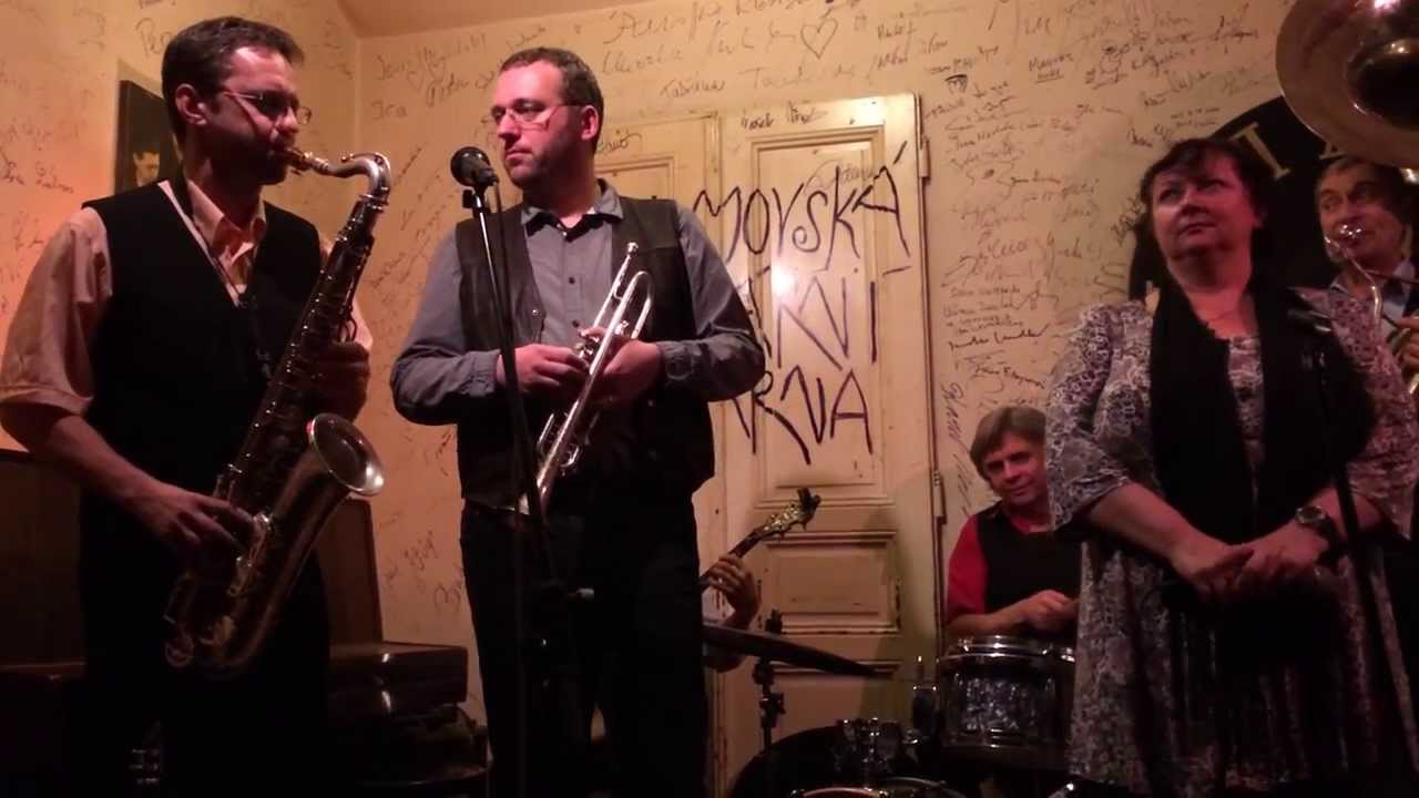 Salmovská literární kavárna - Darja Kuncová & Jazz Bluffers -  6. 1. 2014