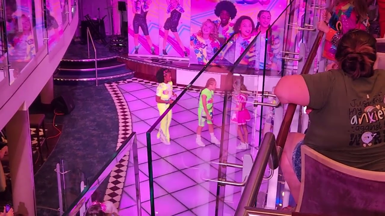 XOMG Pop - Candy Hearts 11/10/23