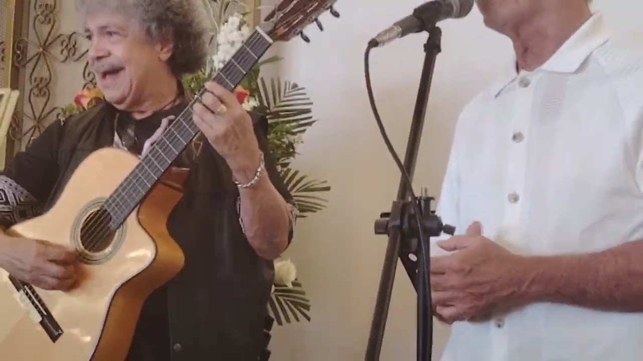 Hombre sin cabeza (Grupo Bodega)) / A mis amigos (Alberto Cortez) - Gustavo Pacheco y Gelo Cardenas