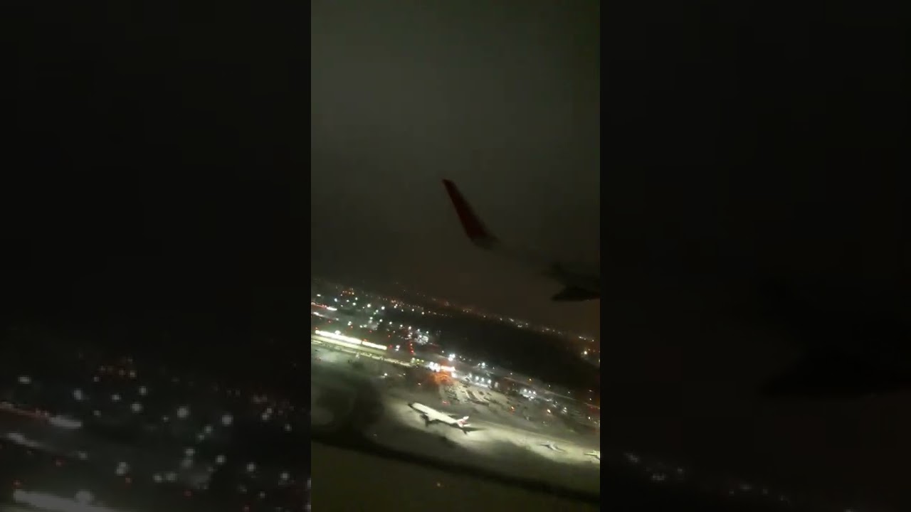Взлет Аэробуса А320. Аэропорт Шереметьево. Ночь11.01.22.