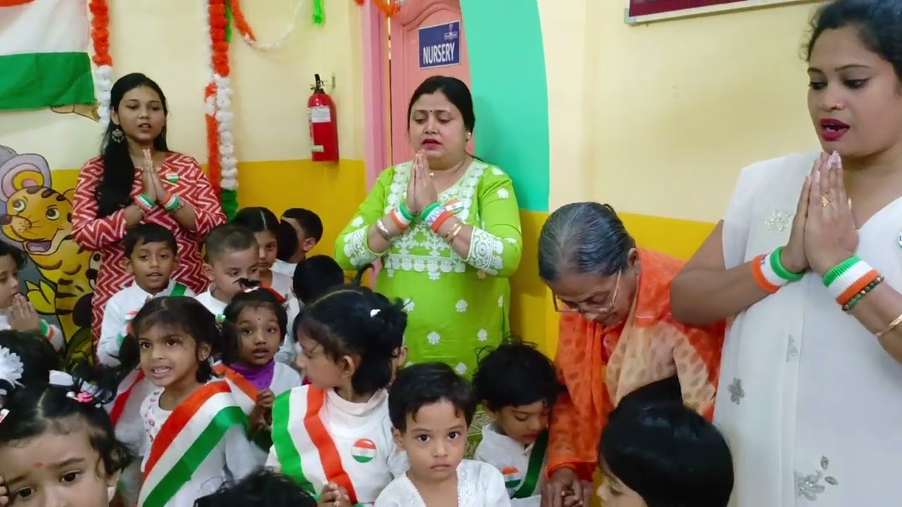 Voices united, hearts aligned. Vande Mataram🇮🇳🫡🧡🤍💚#republicdaycelebration #eurokidspreschool