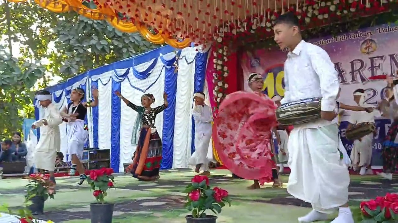 थारु झुम्रा नाच #tharudance #parentsday  #sirsudiprawatofficial 