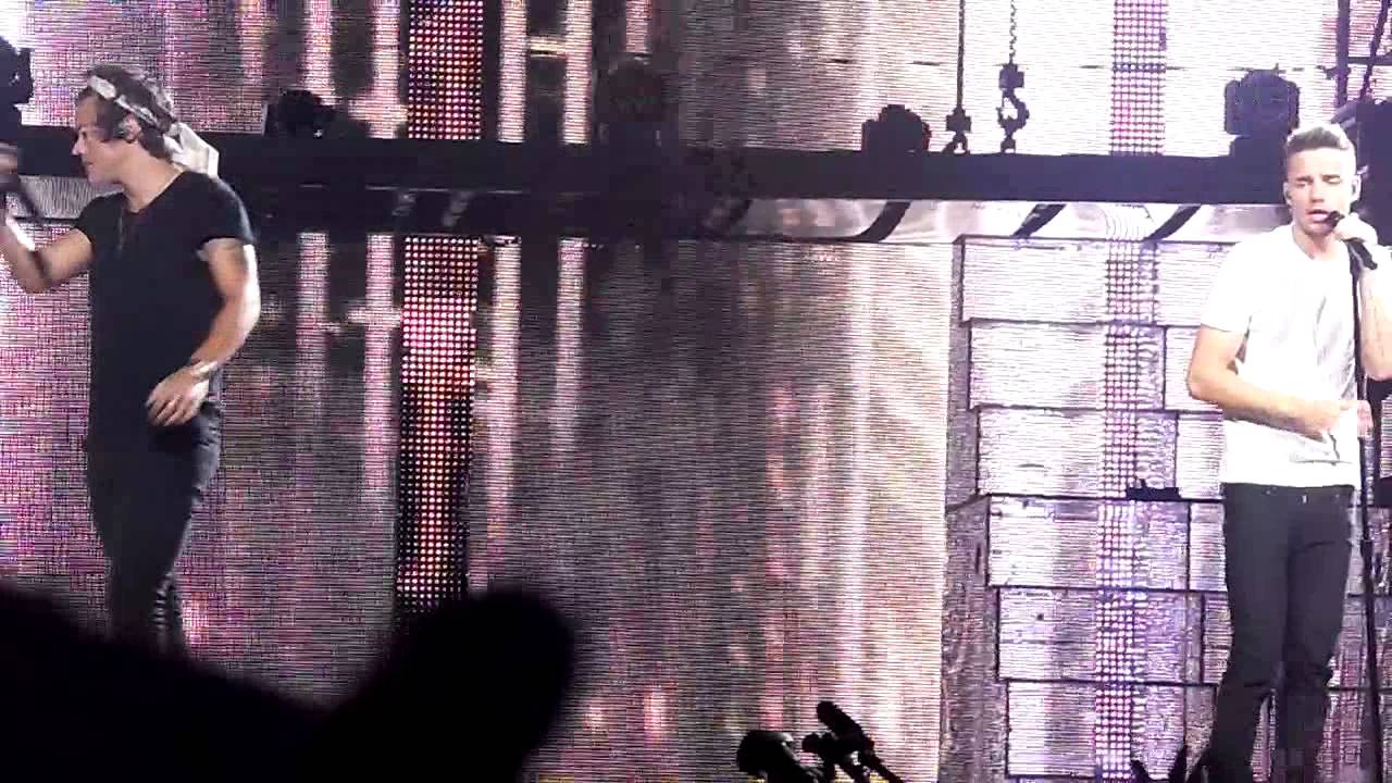 One Direction Kansas City (KC) 7-19-13 Rock Me