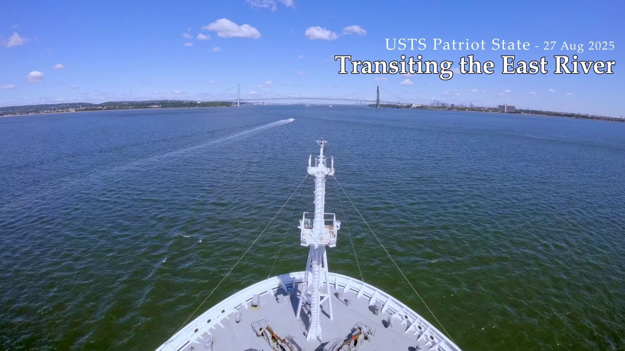 TS Patriot State - Transiting the East River