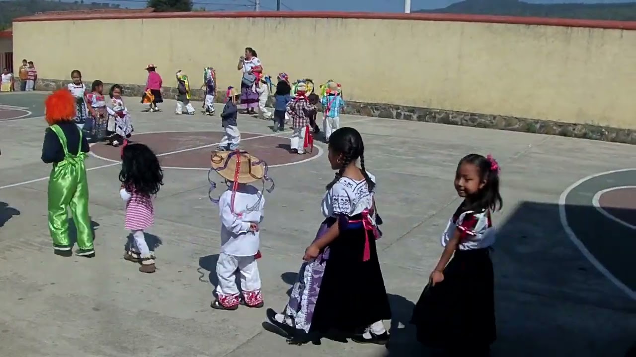 Danza De Los Viejitos Del Jardin De Niños Ana Maria Casillas Meza De Acachuen Michoacan 