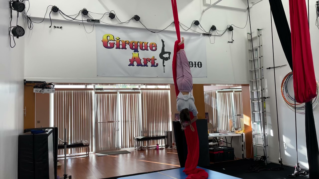 Aerial Silk Foot Hang Drop Training