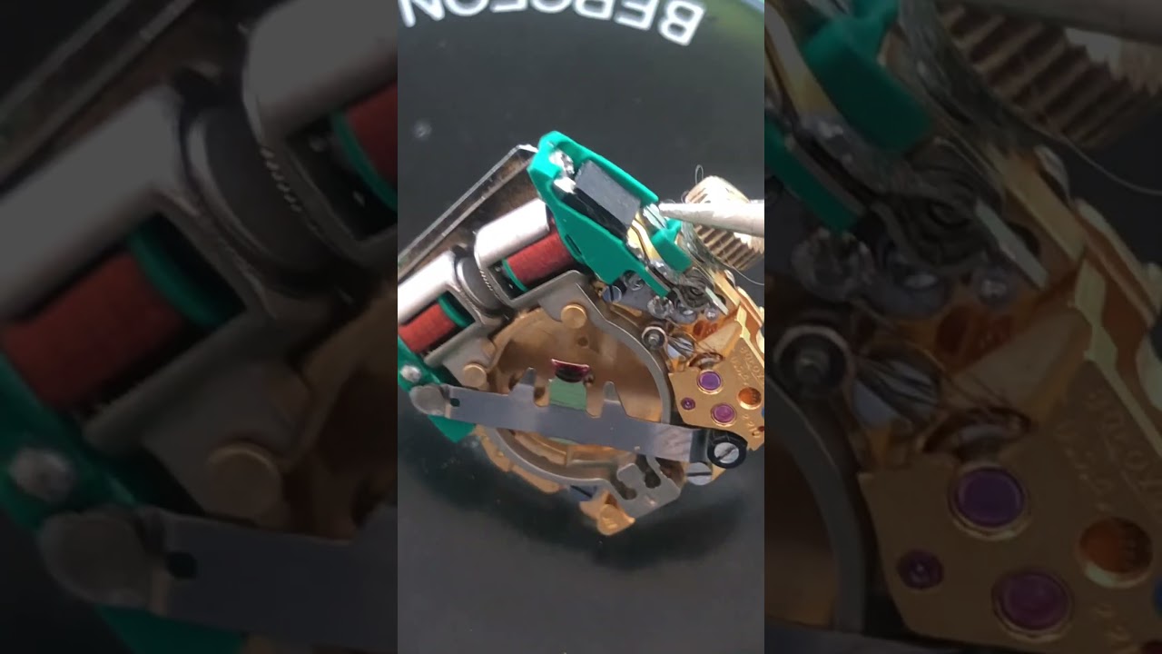 Bulova Accutron 2210: Where Quartz Met the Tuning Fork #watchmaking #horology