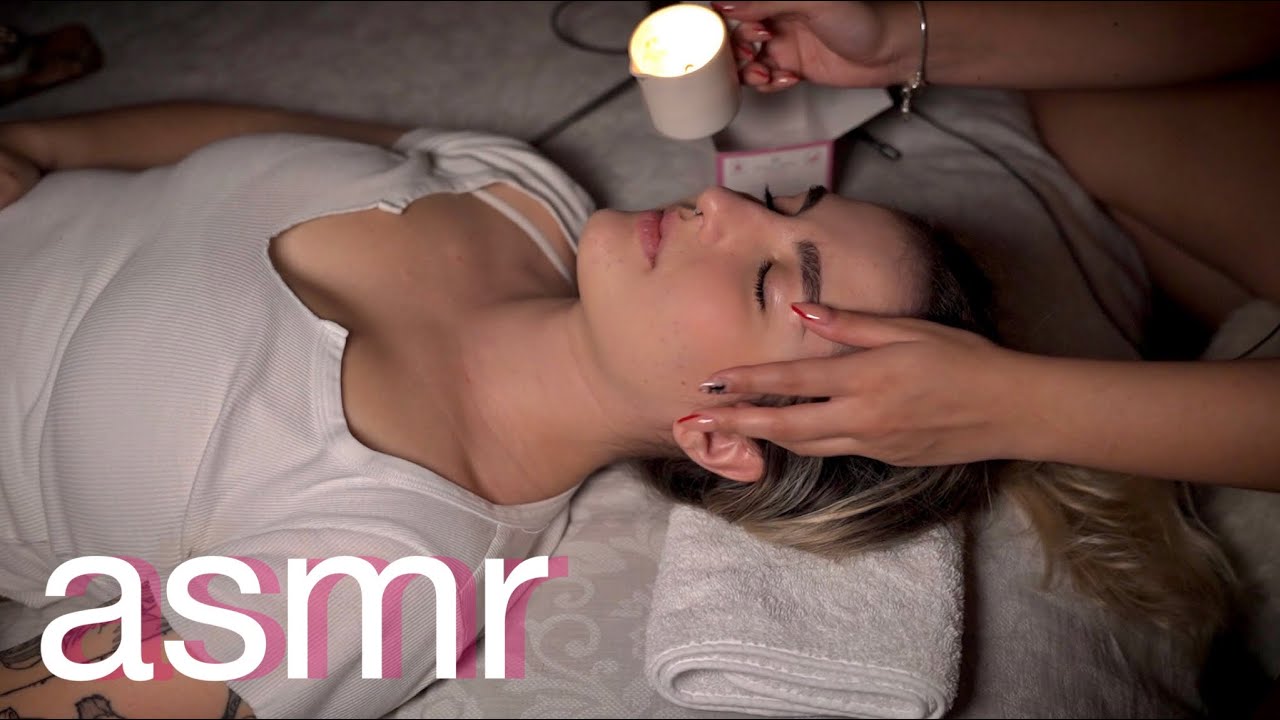 asmr MASAJE RELAJANTE DE CUELLO Y ESPALDA a ALE ASMR (se quedó dormida)