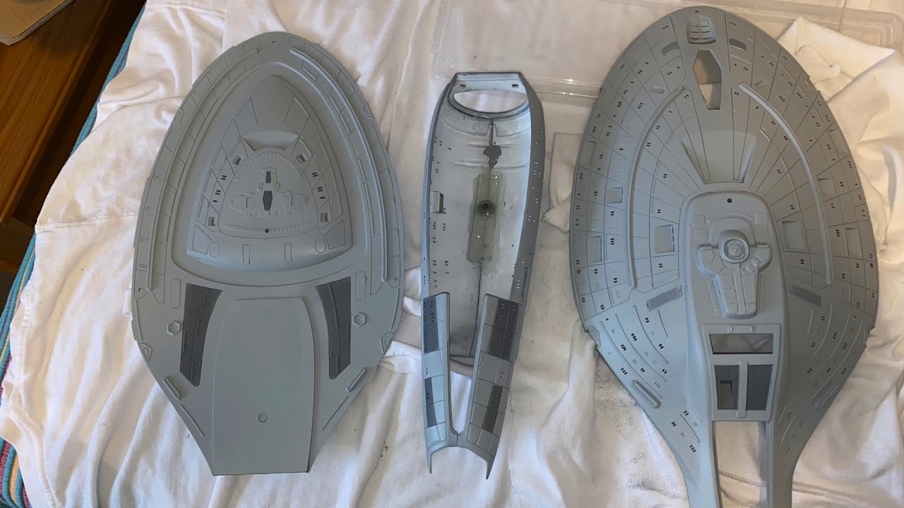 Revell Voyager Model Build - Episode 1 of 2