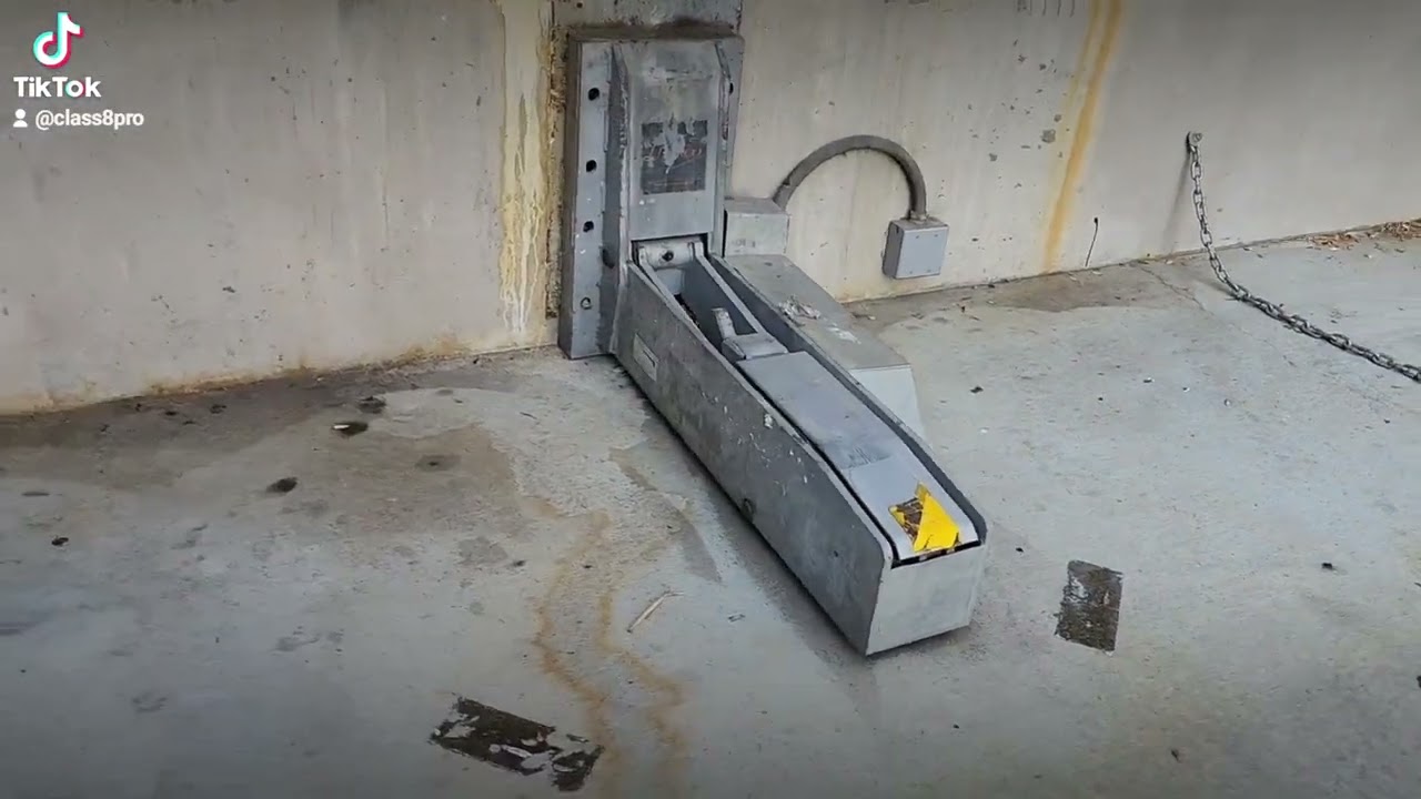 Modern Warehouse Truck Dock Lock