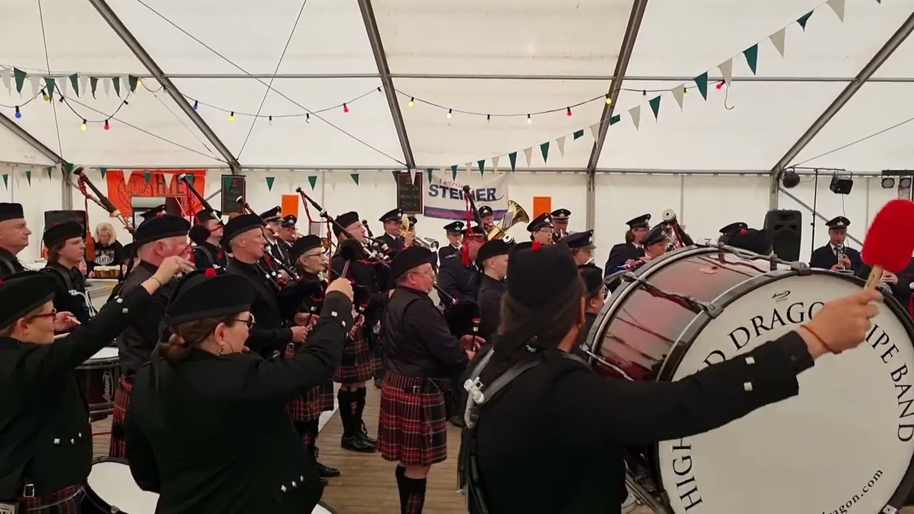 Highland Dragon Pipe Band feat. Musikkapelle der Feuerwehr Borgholzhausen.