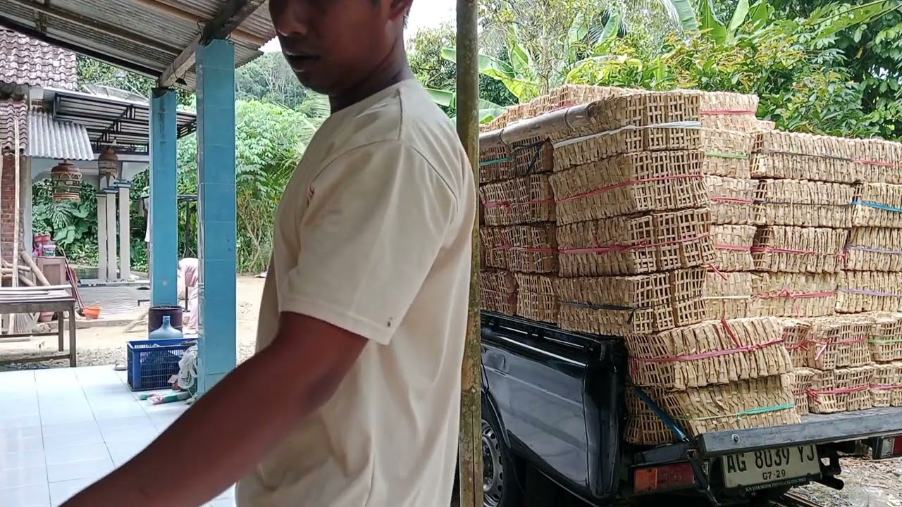 kita bongkar di gunung, karna besek masih murah