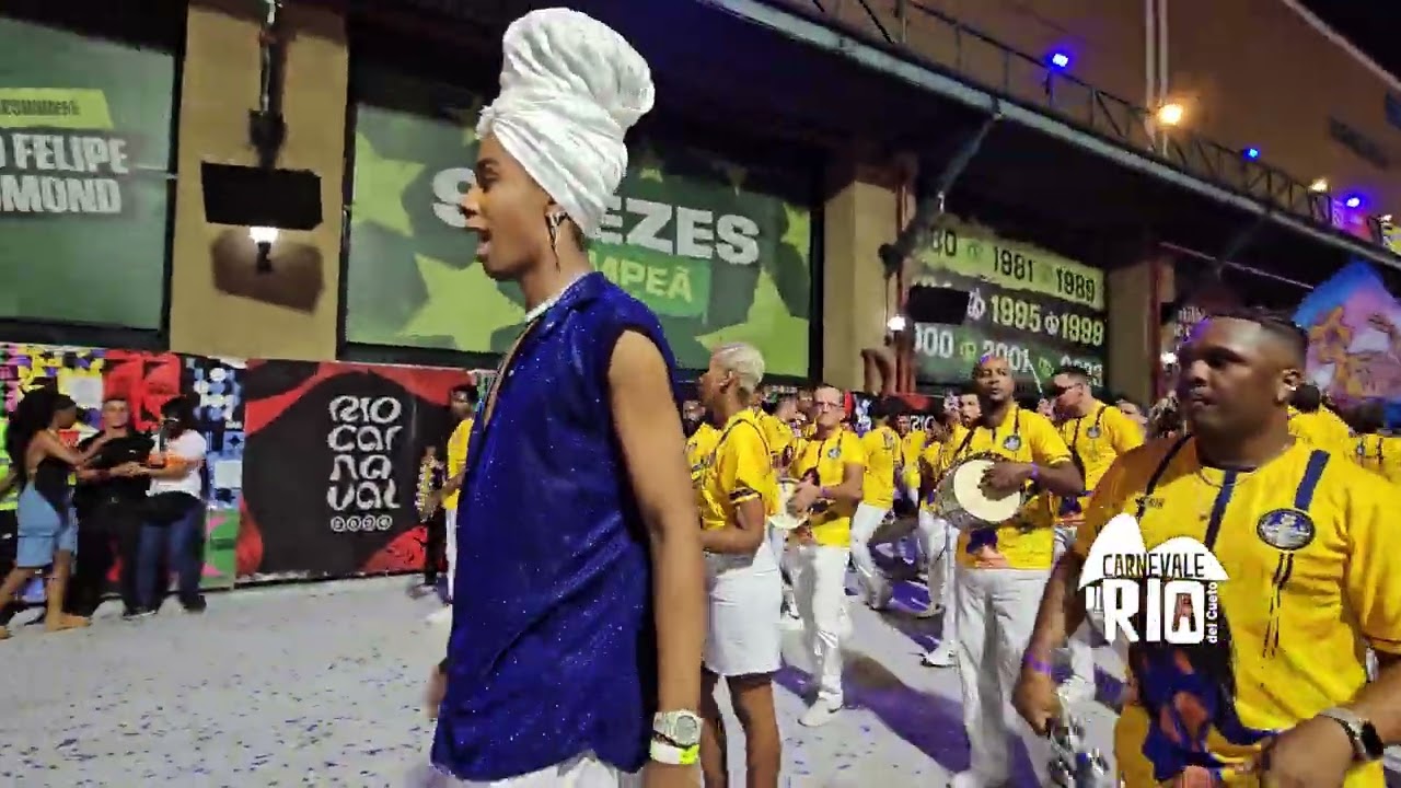 A rainha Mayara Lima, Mestre Marcão, Markinhos e a Super Som. Paraíso do Tuiuti no minidesfile 2025