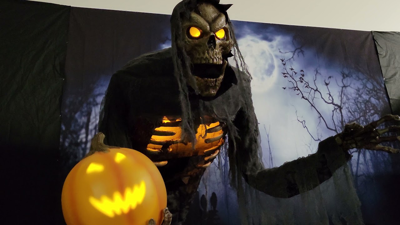 Halloween Express Prowling Jack