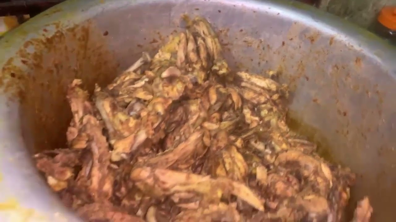 Aj juicy chicken wings ka langar banta&hellip;