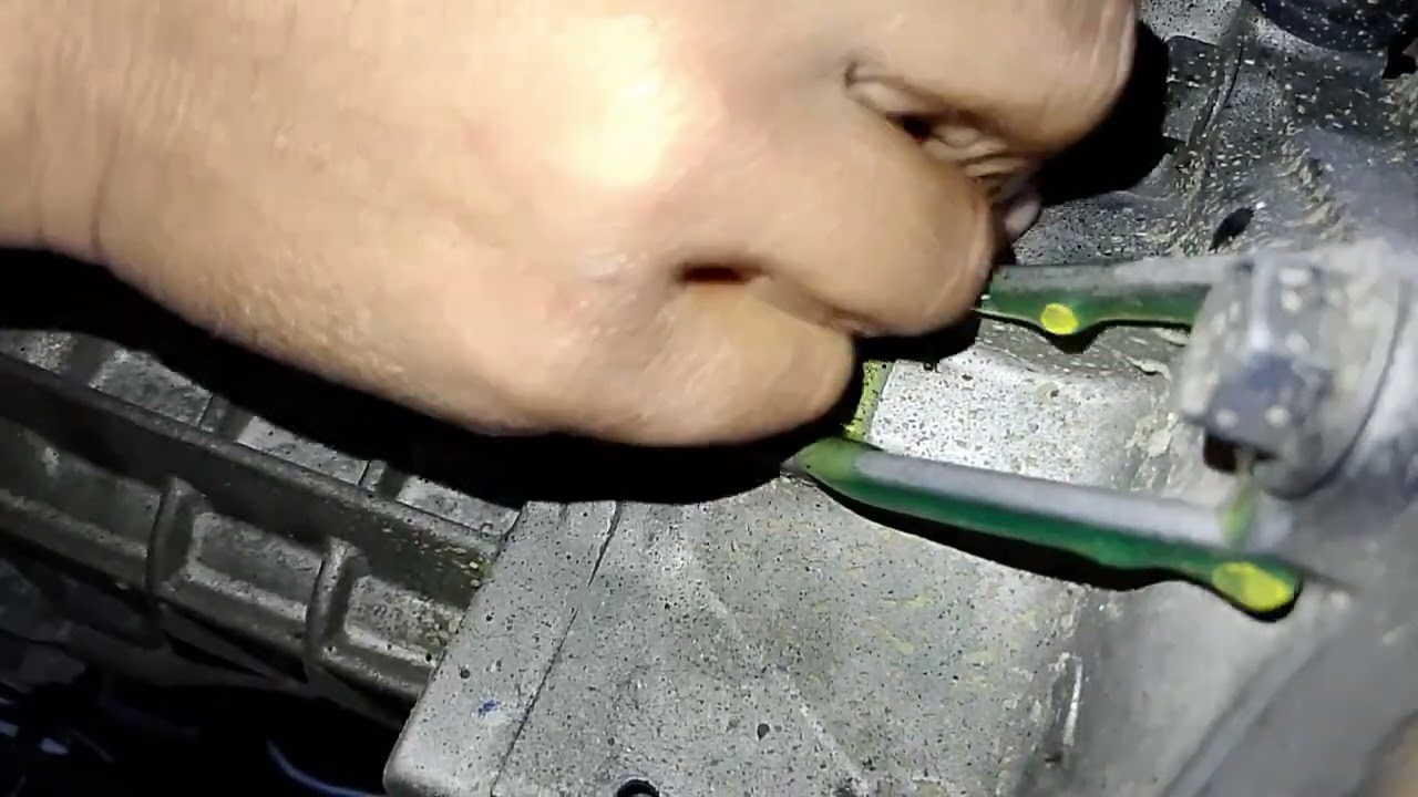paano malaman ang Tamang sukat  ng gear oil sa transmission👨‍🔧👨‍🔧