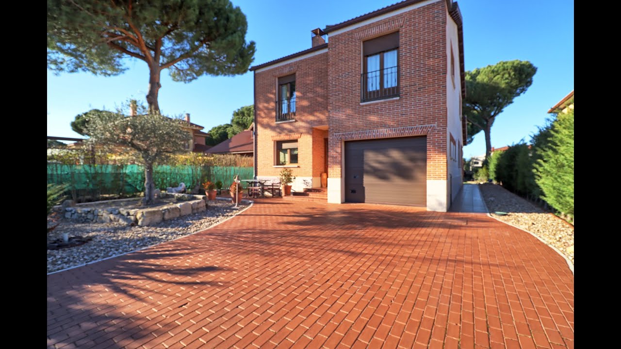 Aldeamayor de San Martín (Valladolid) - Urb. Aldeamayor Golf. Venta de chalet unifamiliar