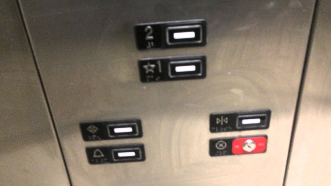 TERRIBLE Kone Hydraulic Elevator at Marshall's at Market & 11th Streets
