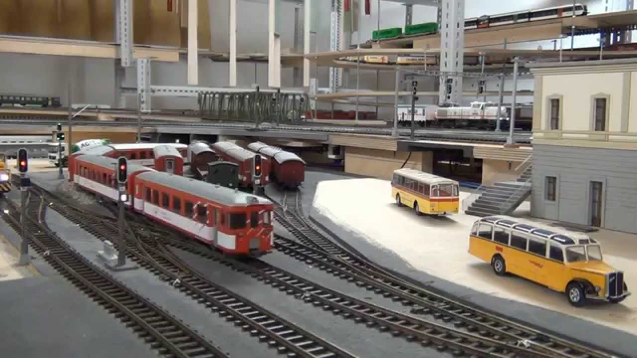 Historischer SBB Pendelzug an der BLS Südrampe