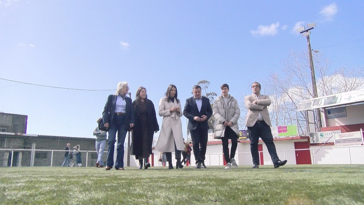 O presidente da Deputación da Coruña fai balance en Ribeira dos investimentos do POS