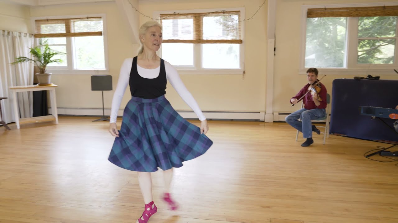 Blue Bonnets - Danced by Laura Scott