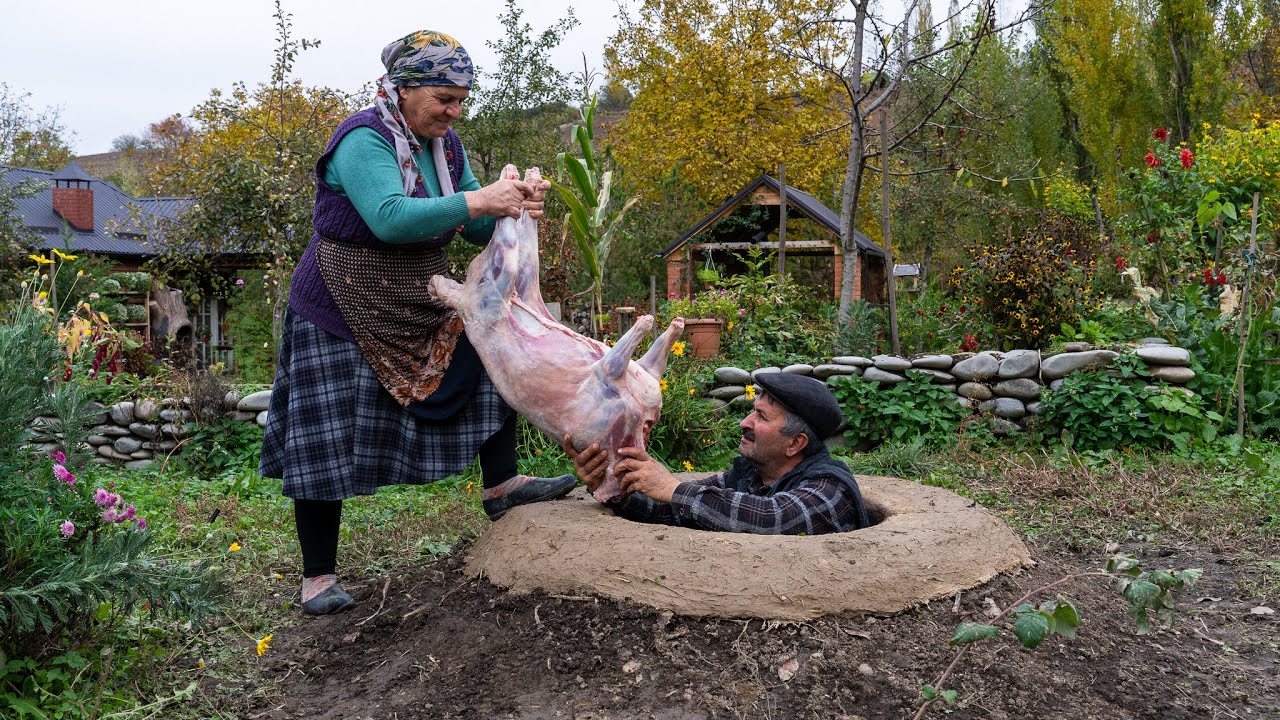 Традиционное Подземное Приготовление в Тандырe — Целый Баран