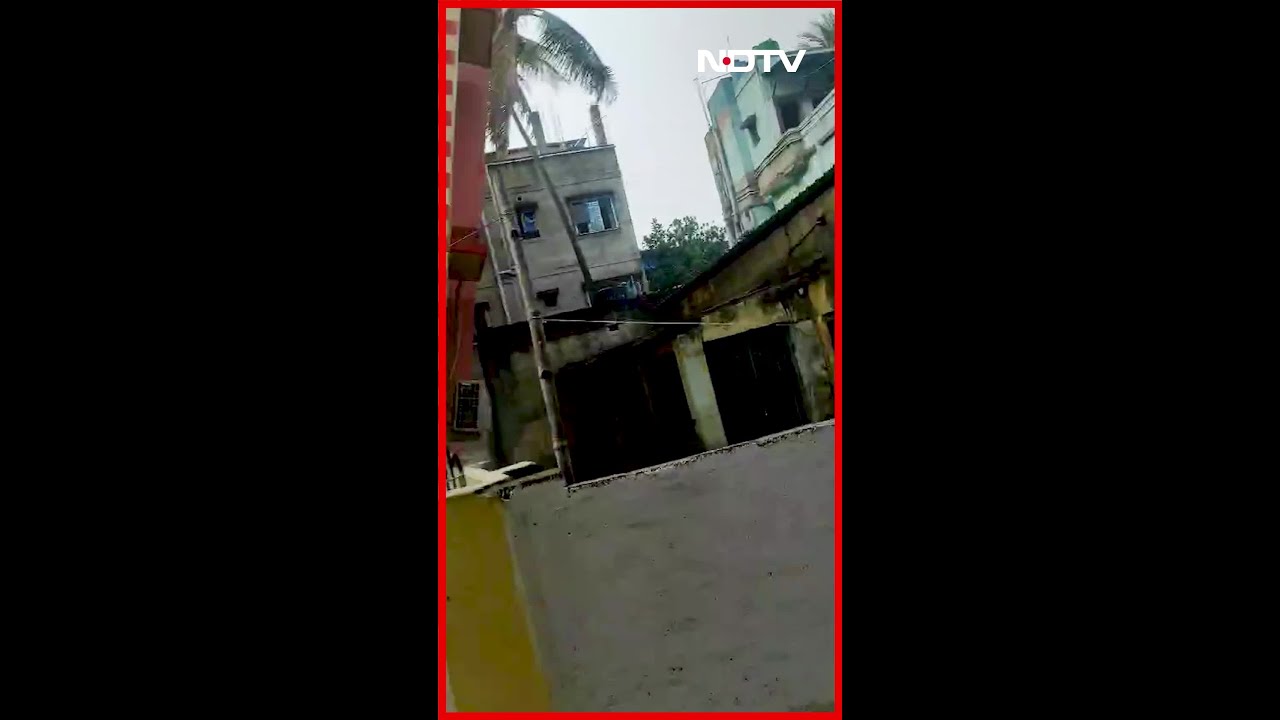 Kolkata Building Collapse | Apartment Building Collapses In South Kolkata, No One Injured