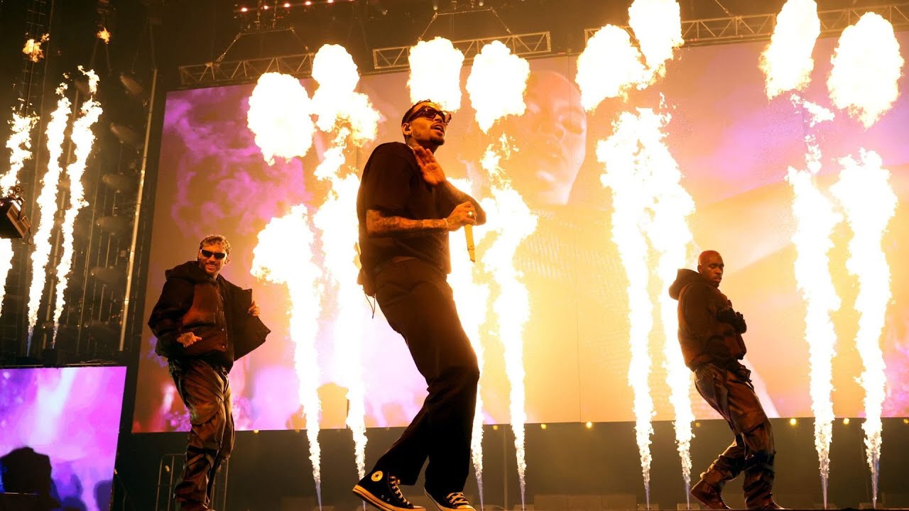 Loyal live performance by Chris Brown  Breezy Bowl #chrisbrown #concert #breezybowl