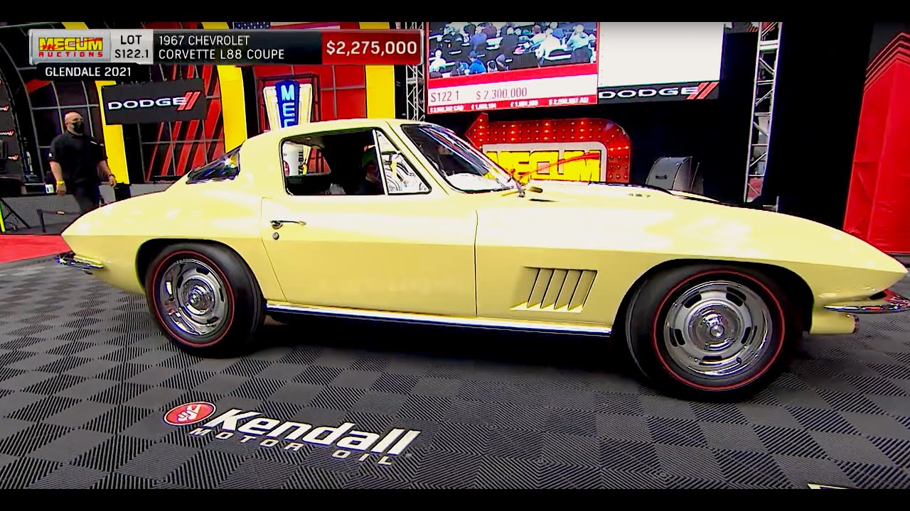 1967 Chevrolet Corvette L88 Coupe Hammers for $2.45 Million // Mecum Glendale 2021