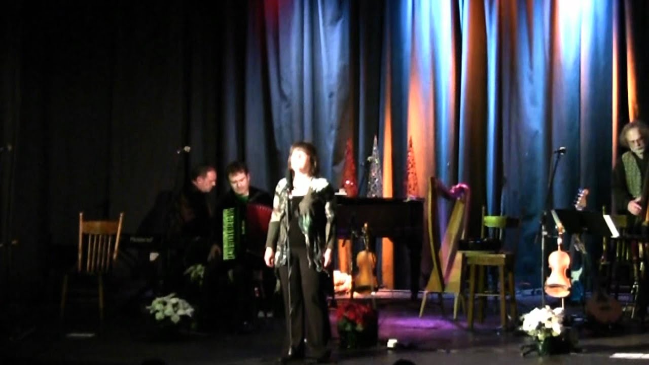 Ave Maria (The Barra MacNeils)