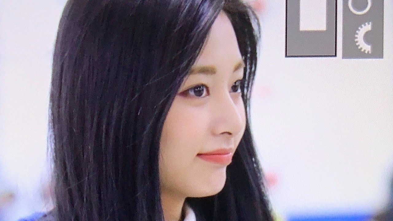 [ 19.12.29 ] : TZUYU@ TWICE HEADED TO JAPAN