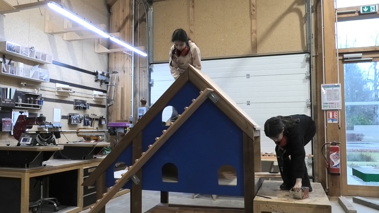 Création d'une cabane à chats à l'atelier Xylolab - CM1 école de la Loge Blanche - ÉPINAL