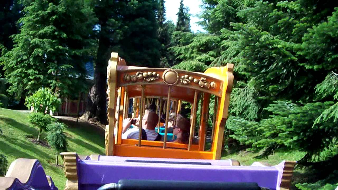 Casey Jr. - Le Petit Train du Cirque @ Disneyland Paris - On Ride - HD