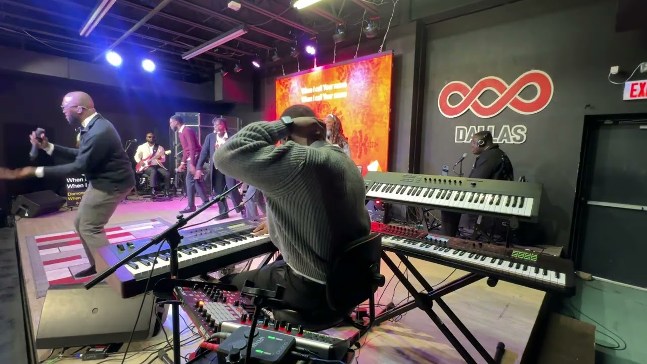 Jehovah - Elevation Worship - AUX POV 
