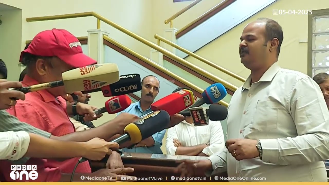 സുരേഷ് ​ഗോപി പറഞ്ഞിട്ടാണോ മാധ്യമങ്ങളെ പുറത്താക്കിയത്? ഉരുണ്ടുകളിച്ച് ​ഗസ്റ്റ്ഹൗസ് ജീവനക്കാരൻ