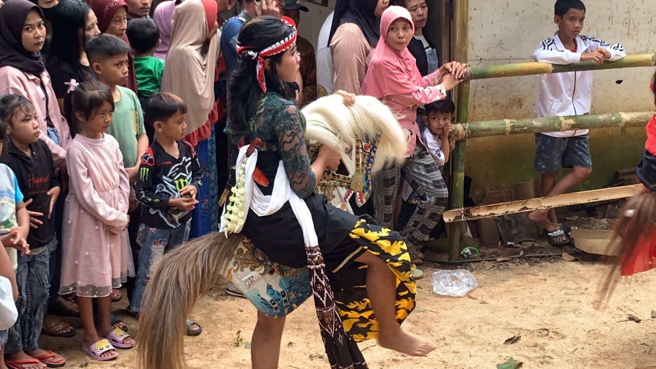 DAWET AYU SATRIA PUNGGAWA EBEG WADON 