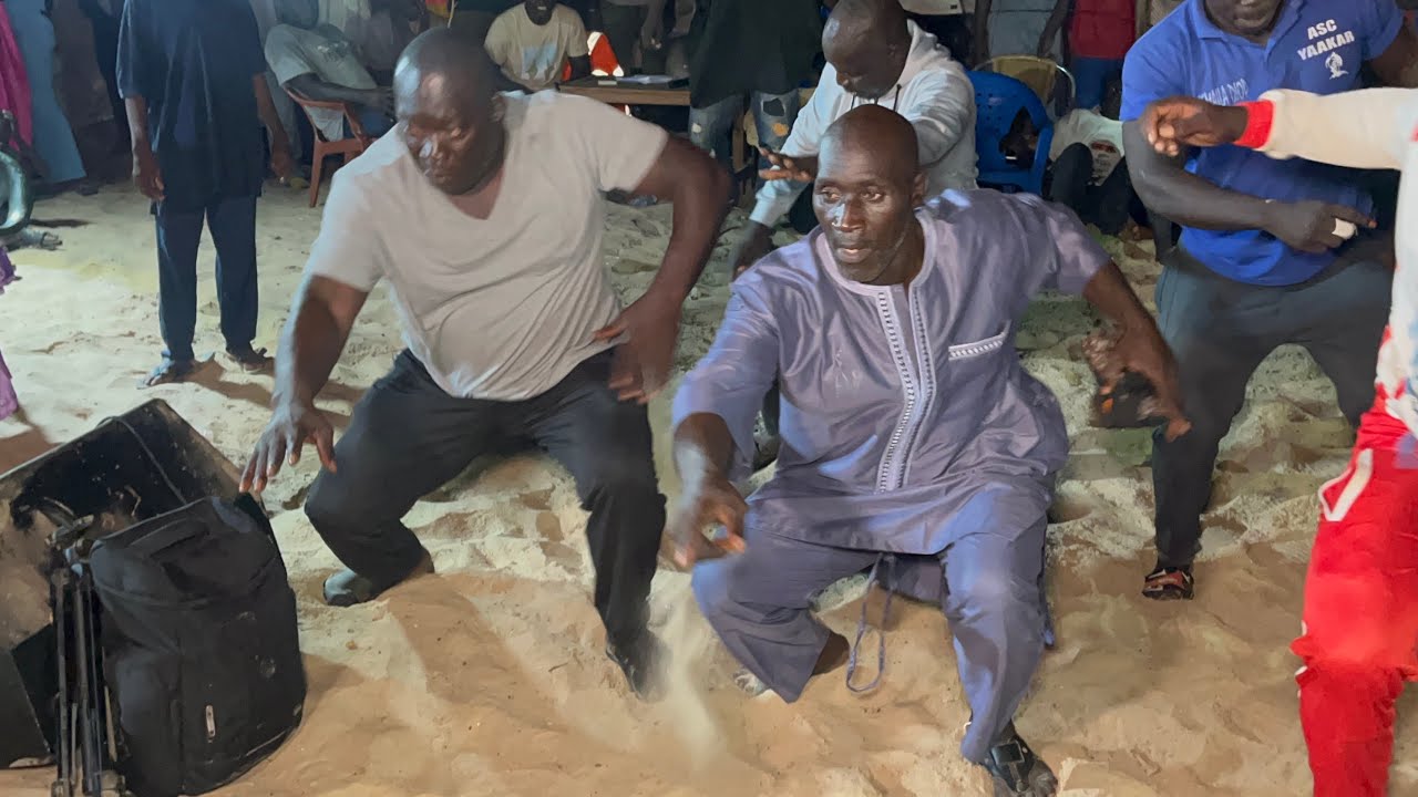 Les champions BOUBA MOUNDÉ 40 et BABACAR USINE DOLÉ yeungal nane DJIFER le 21 novembre 2024