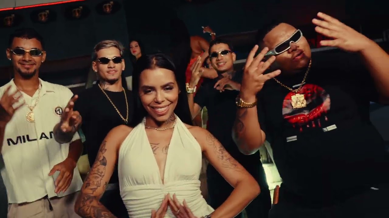 A DJ DO BAILE GORDINHO BOLADO, OS MIDIAS E MC CAROL CLIPE OFICIAL