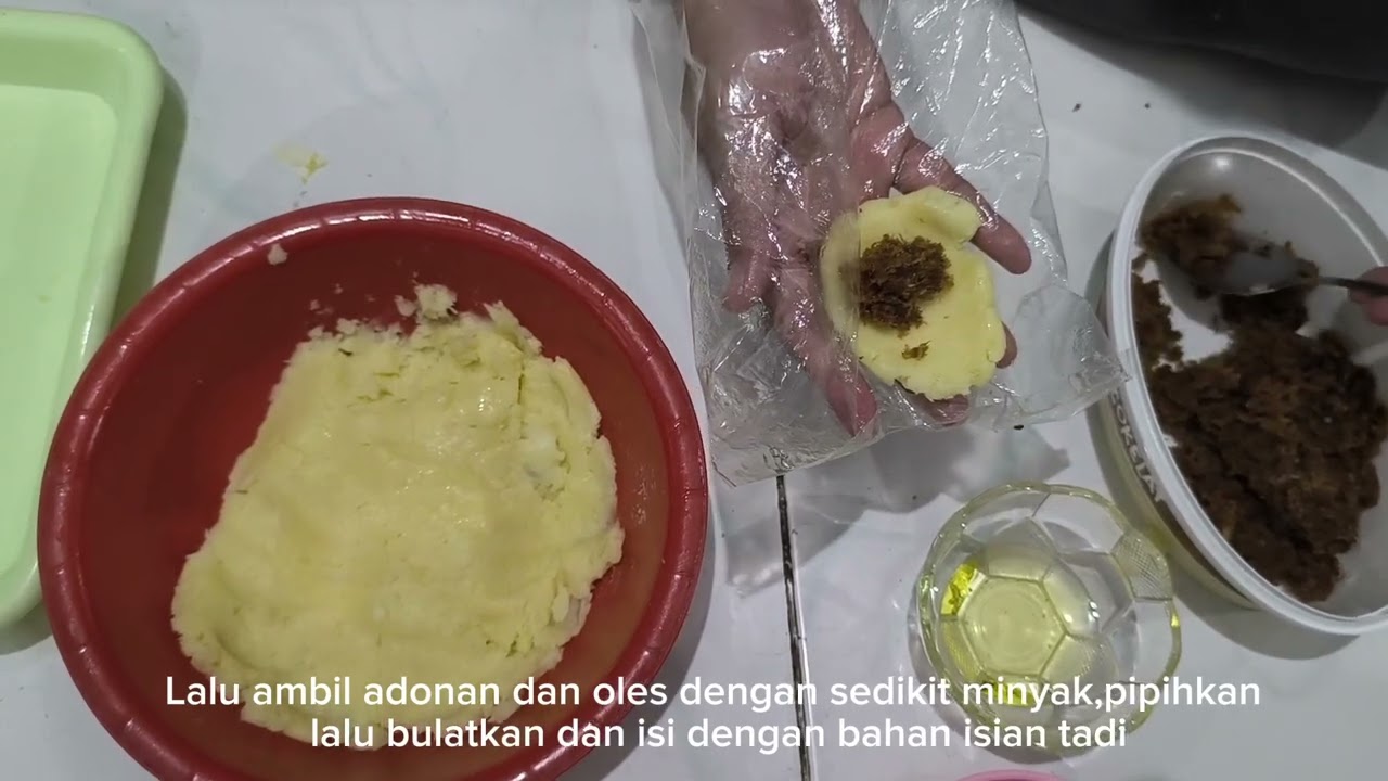 Pembuatan makanan tradisional khas Indramayu (Blengep Cotot)